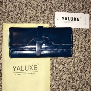 NWT Leather Yaluxe Wallet